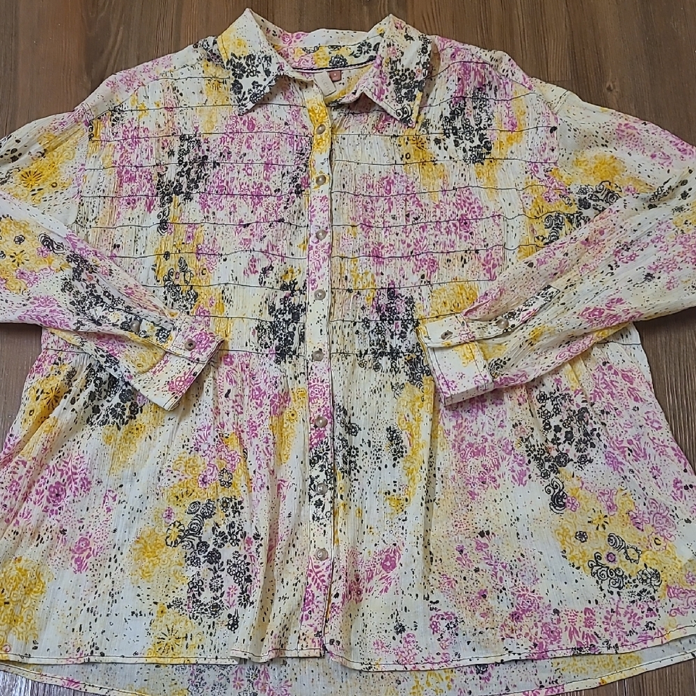 Pilcro Multicolor Patterned Blouse used good condition.